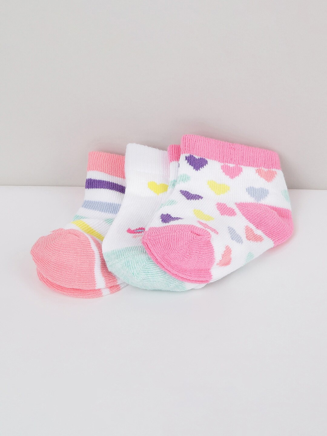 

max Infant Girls Pack Of 3 Assorted Cotton Ankle-Length Socks