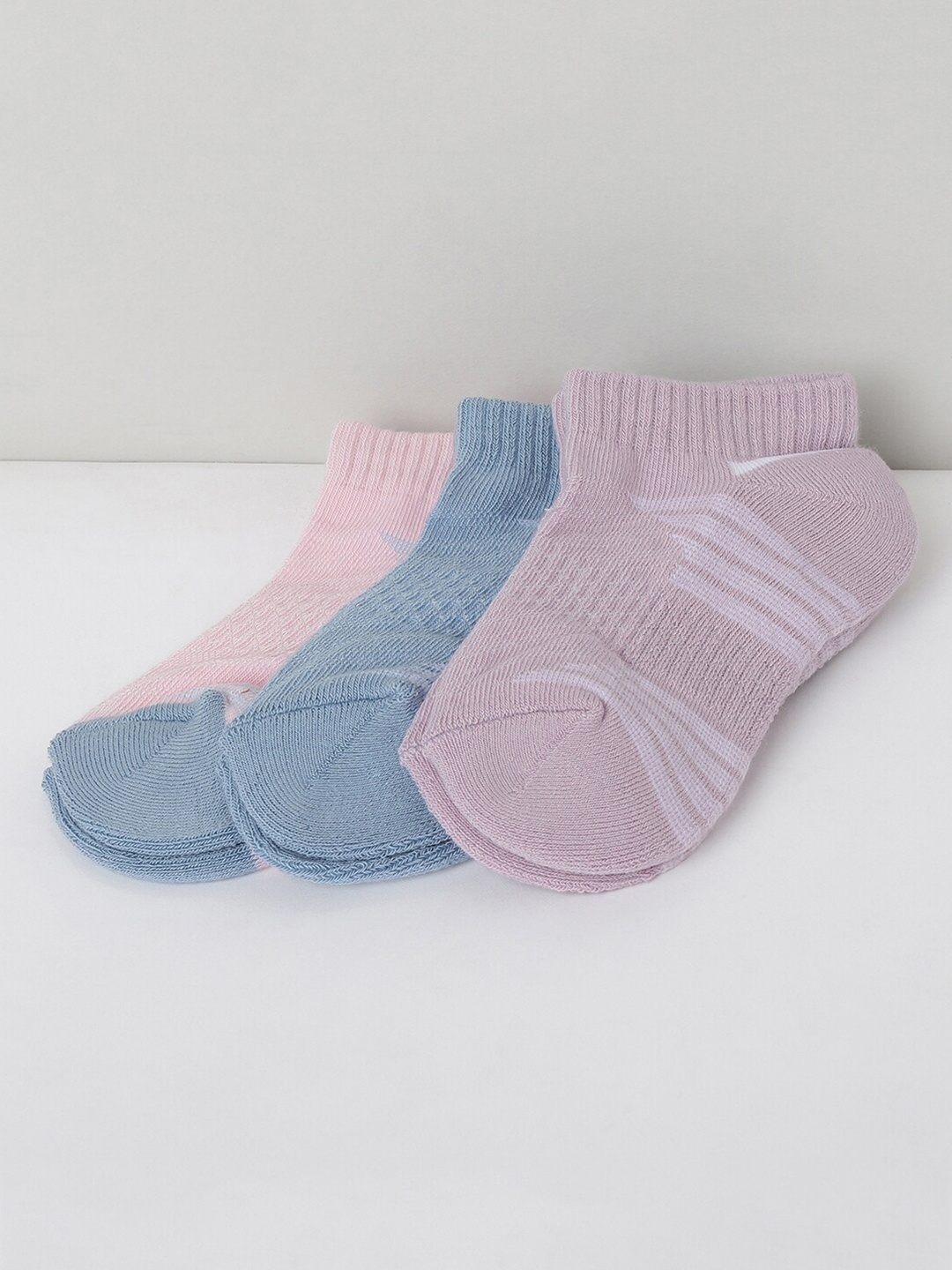

max Girls Assorted Patterned Ankle Length Socks