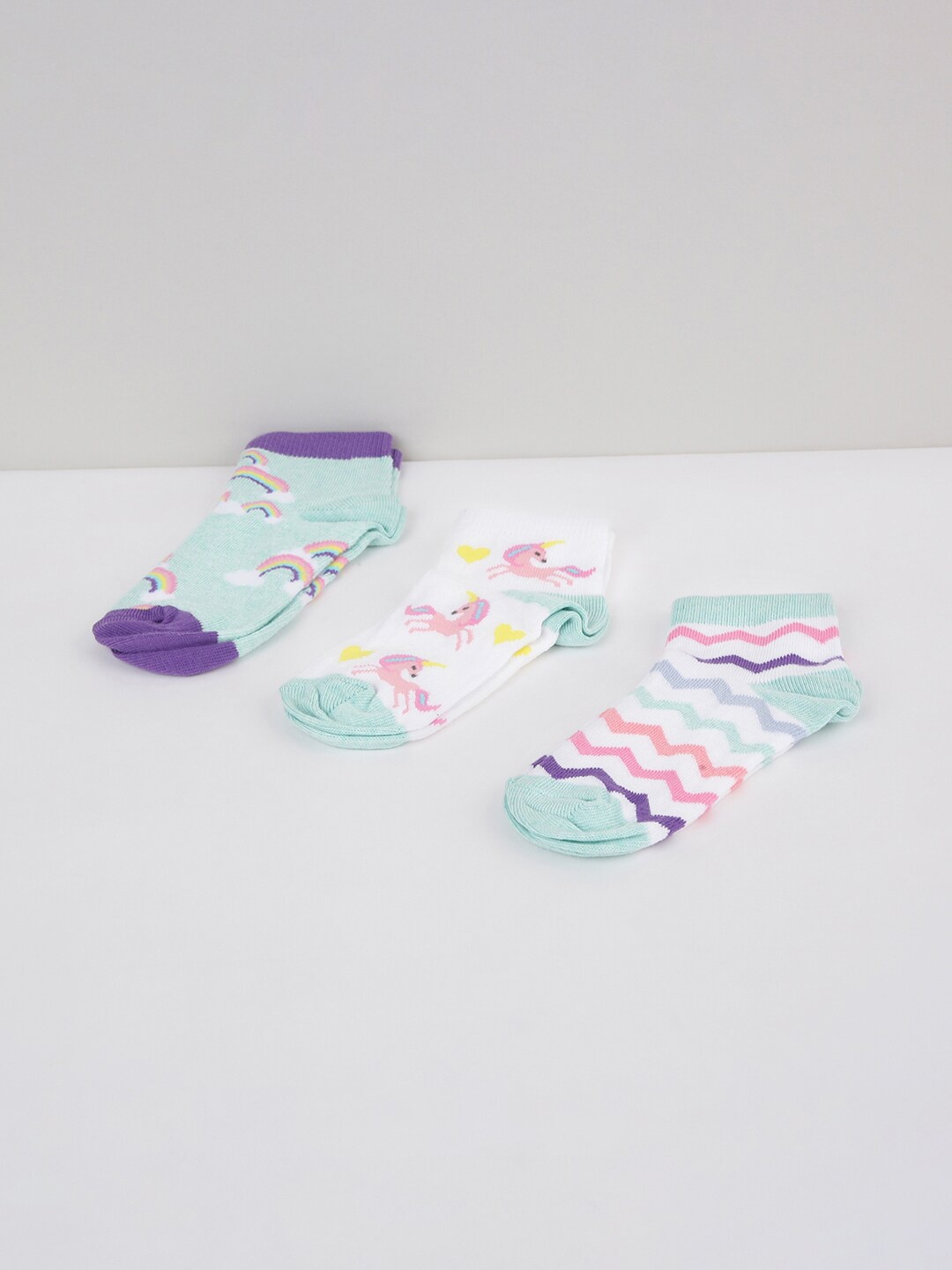 

max Girls Pack Of 3 Assorted Cotton Ankle-Length Socks