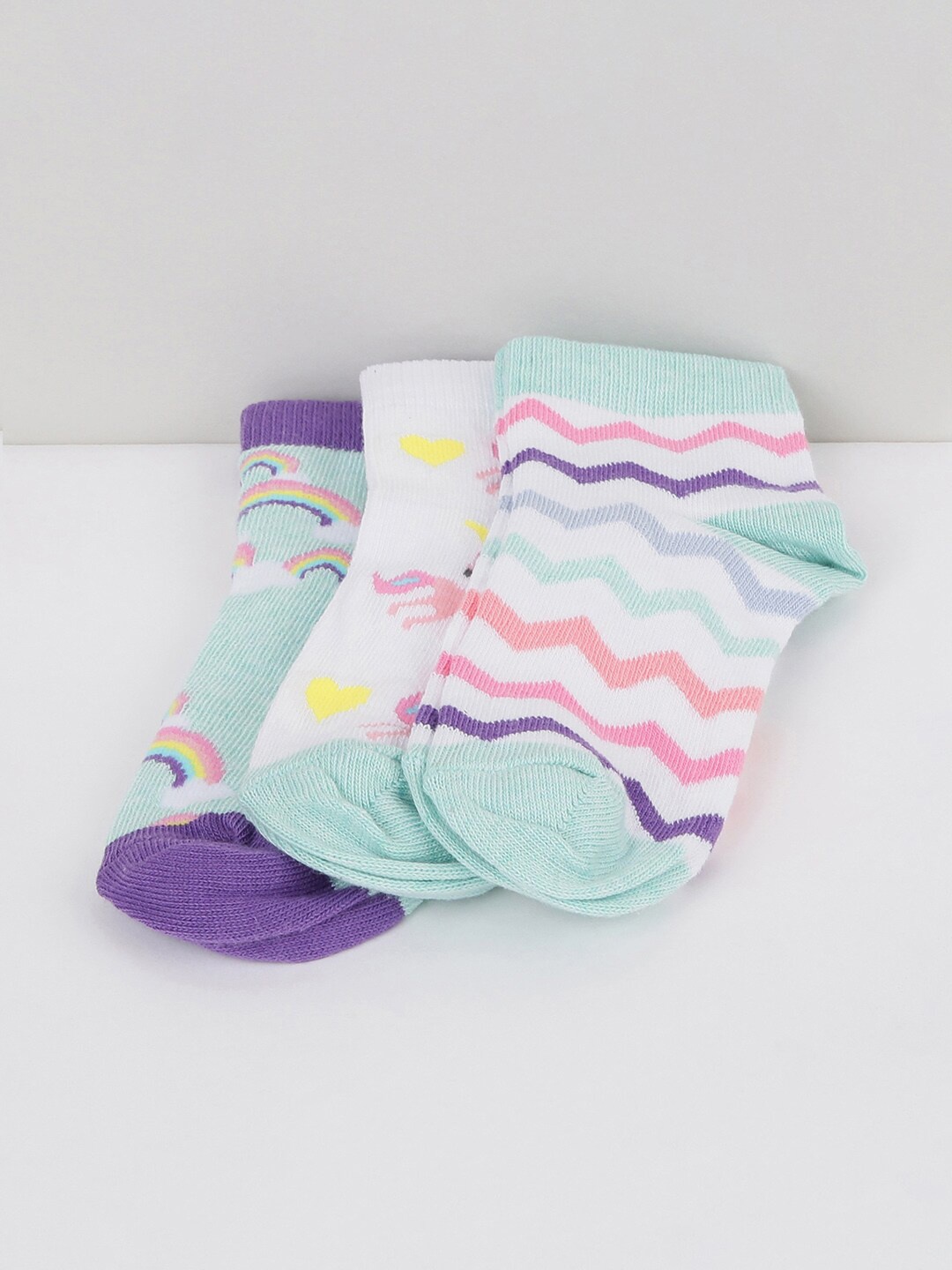 

max Girls Pack of 3 Assorted Ankle Length Cotton Socks