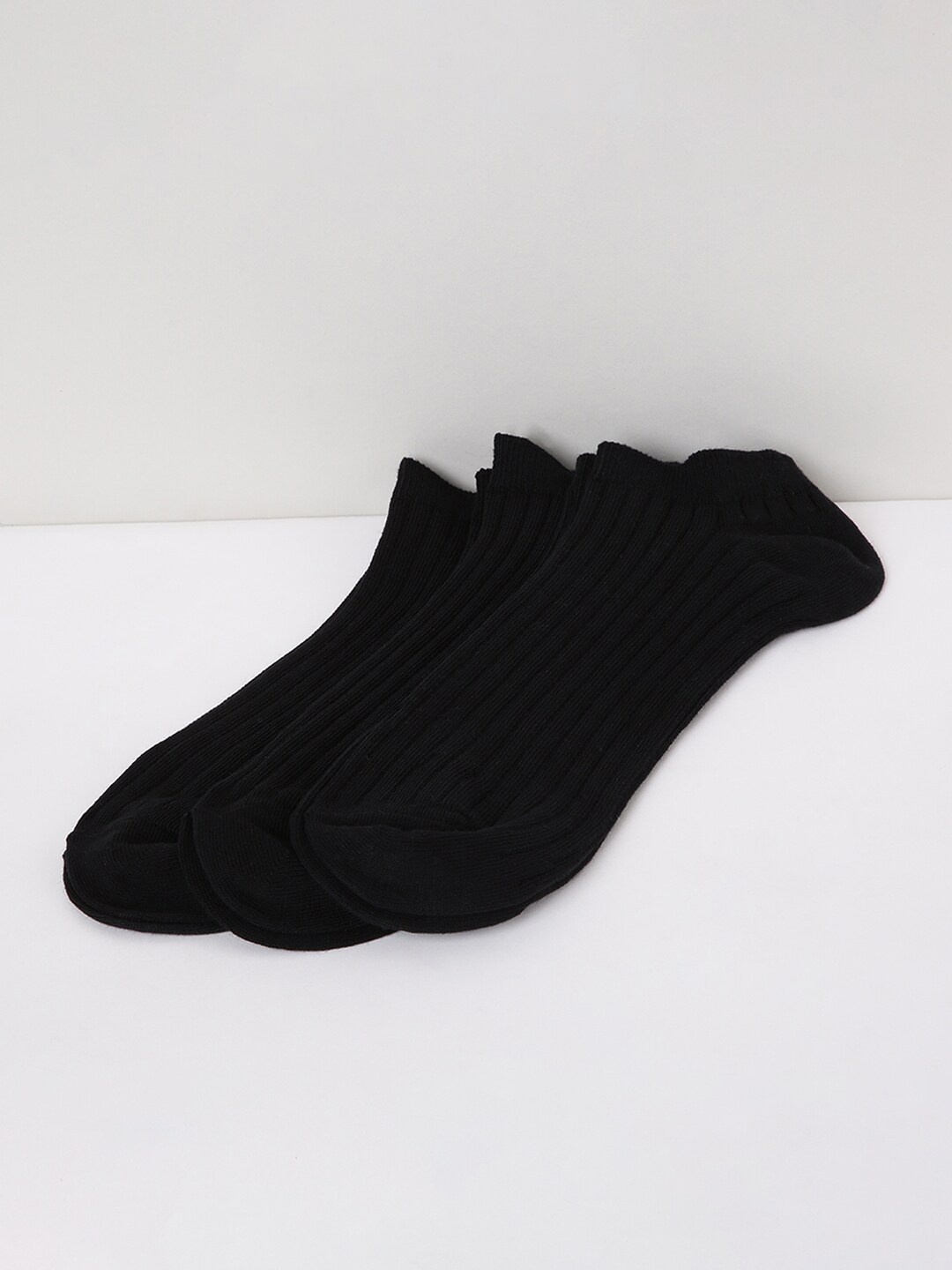 

max Men Set Of 3 Assorted & Pure Cotton Ankle Length Socks, Multi