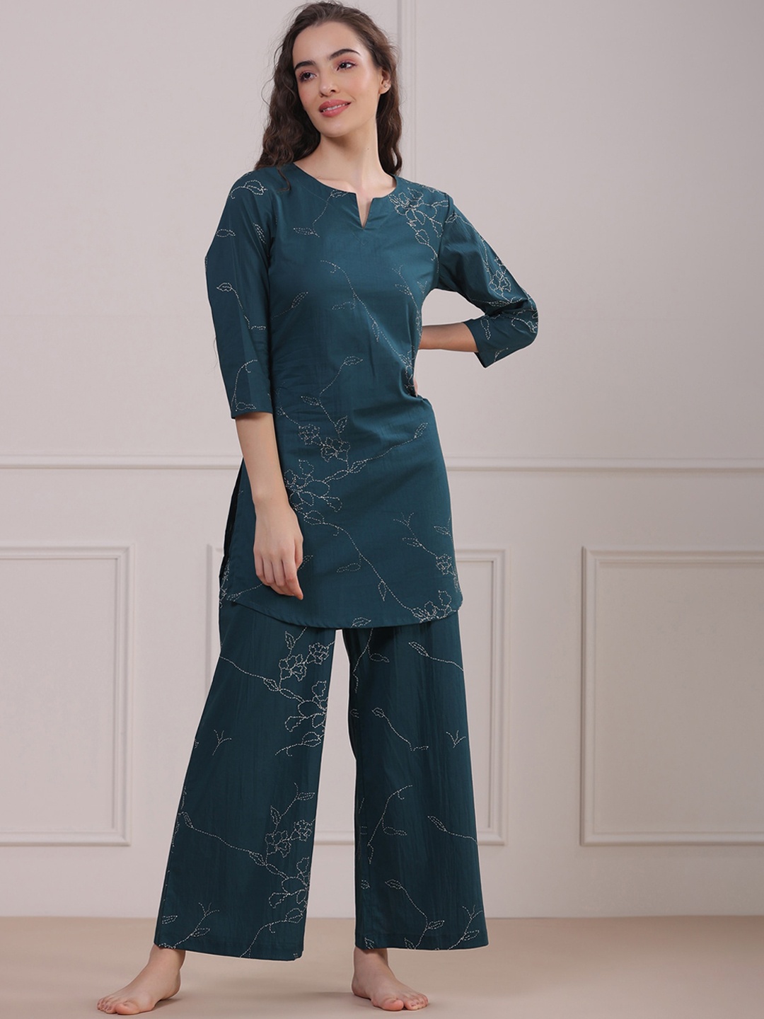 

JISORA Women Blue & White Printed Night suit