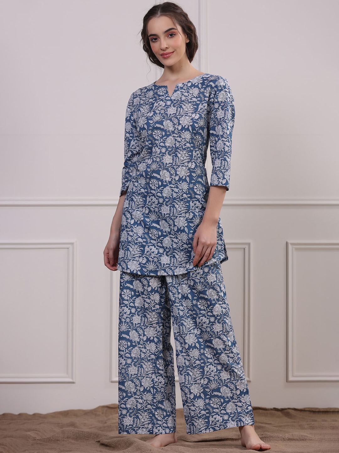 

JISORA Women Blue Printed Night suit 100% Pure Cotton