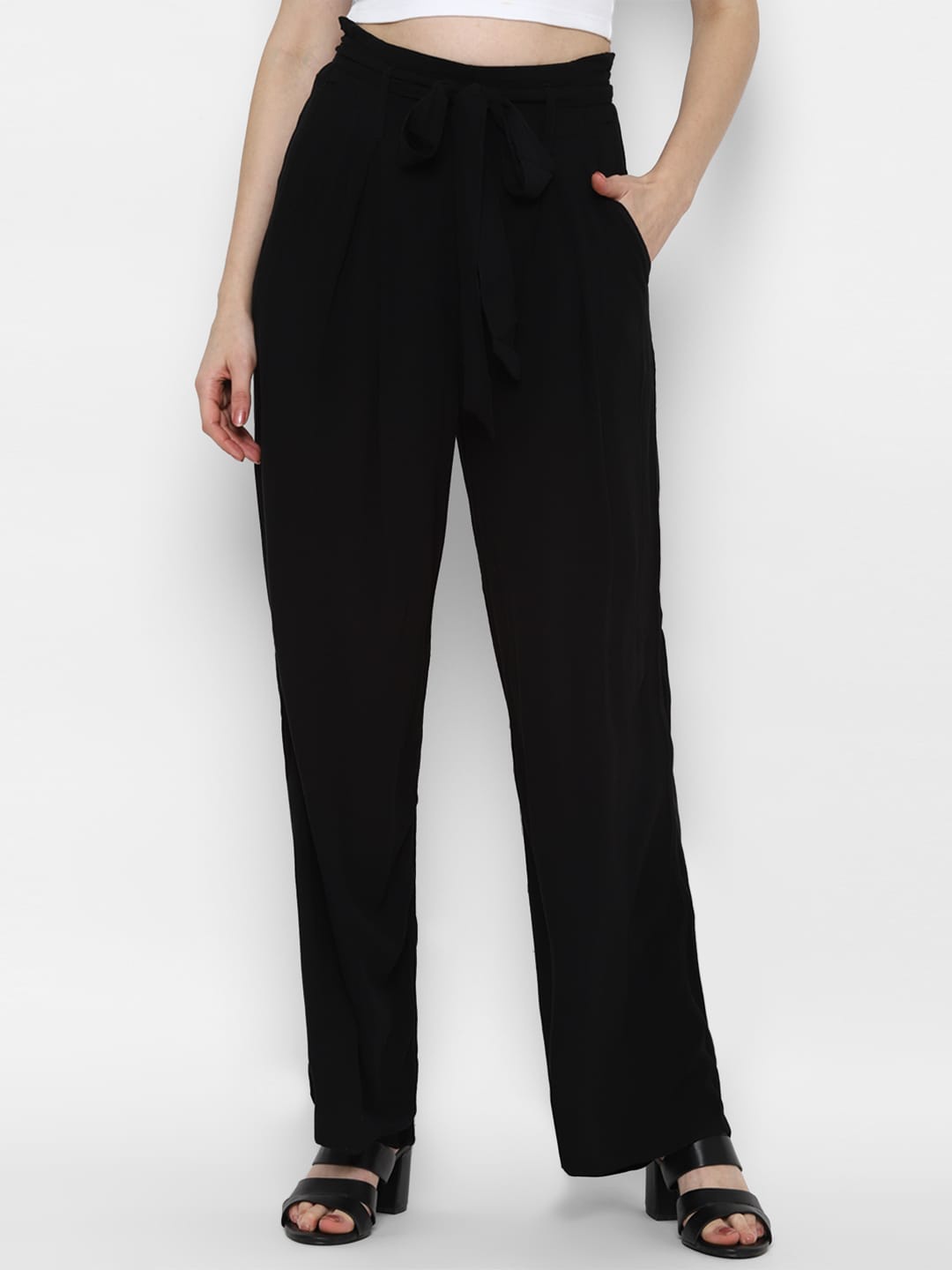 

AMERICAN EAGLE OUTFITTERS Women Black Pleated Trousers