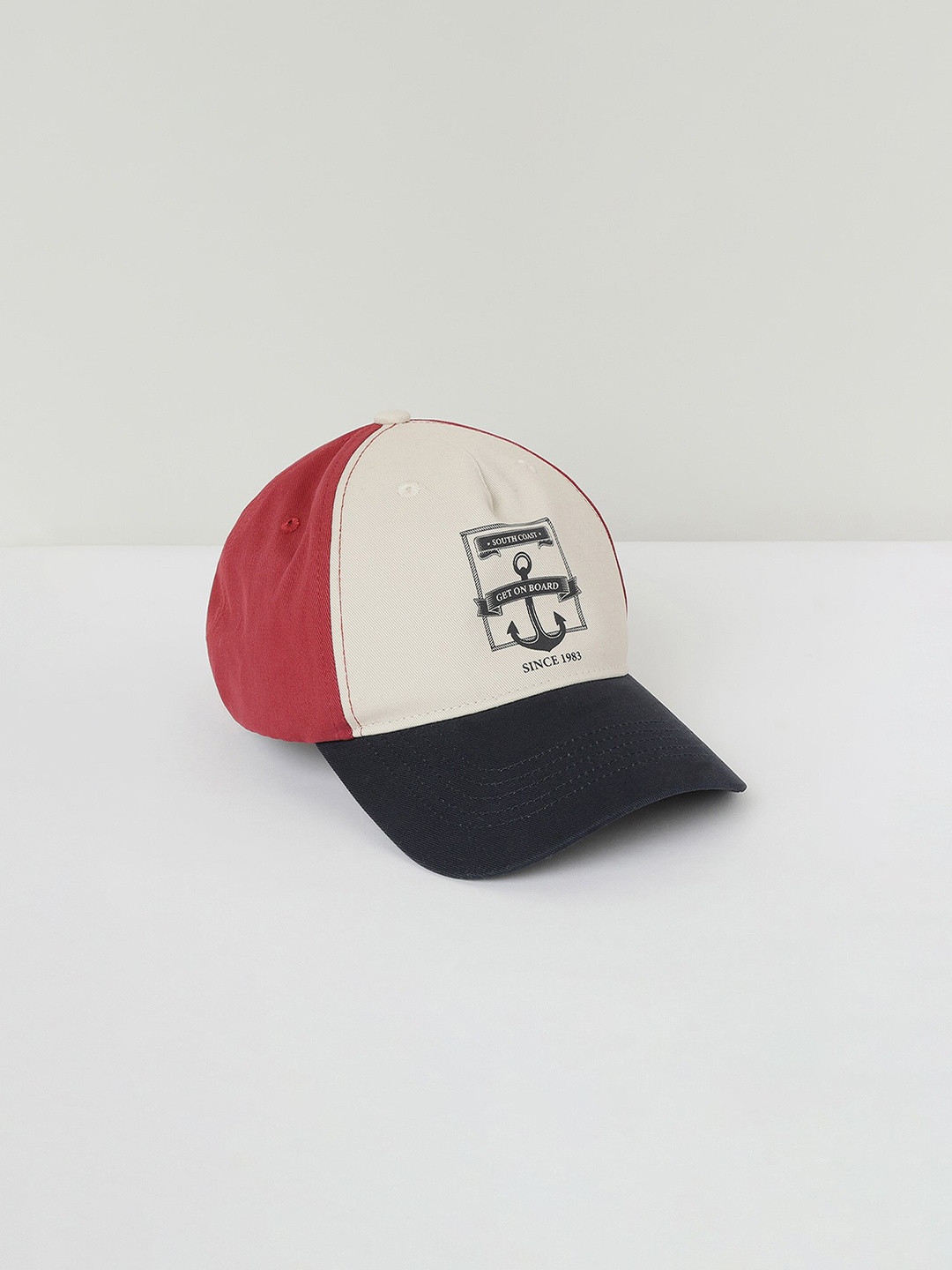 

max Men Cream-Coloured & Black Printed Baseball Cap