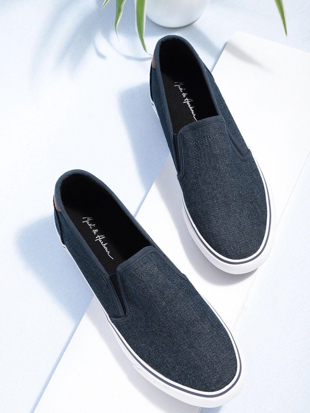 

Mast & Harbour Men Blue Slip-On Sneakers