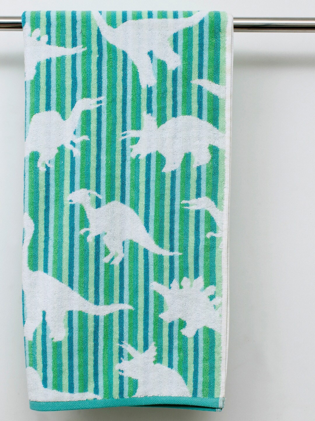 

AVI Living Green & Blue Printed 550GSM Pure Cotton Bath Towel