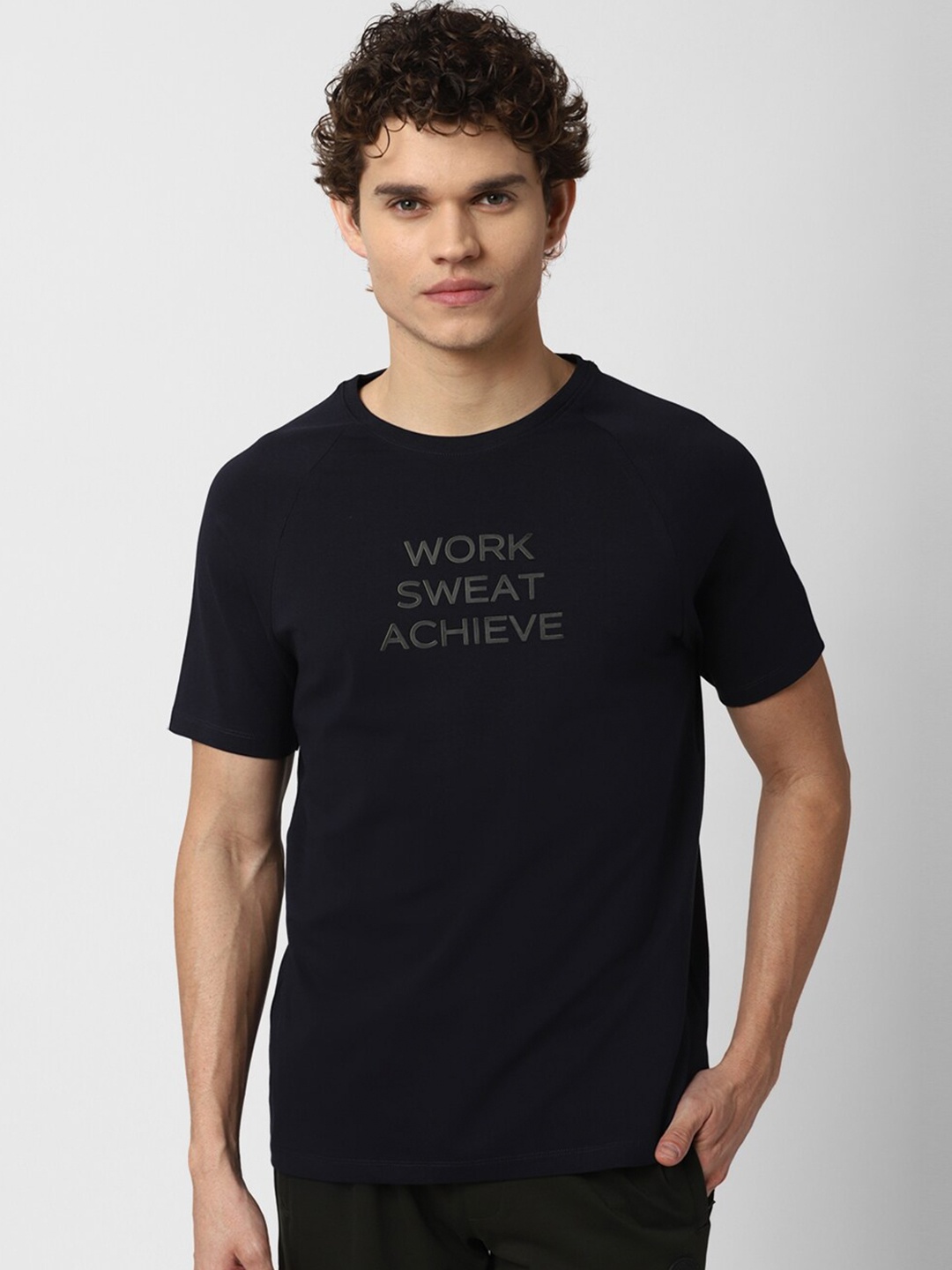 

Van Heusen Flex Men Black Typography Printed Applique Slim Fit Sports T-shirt