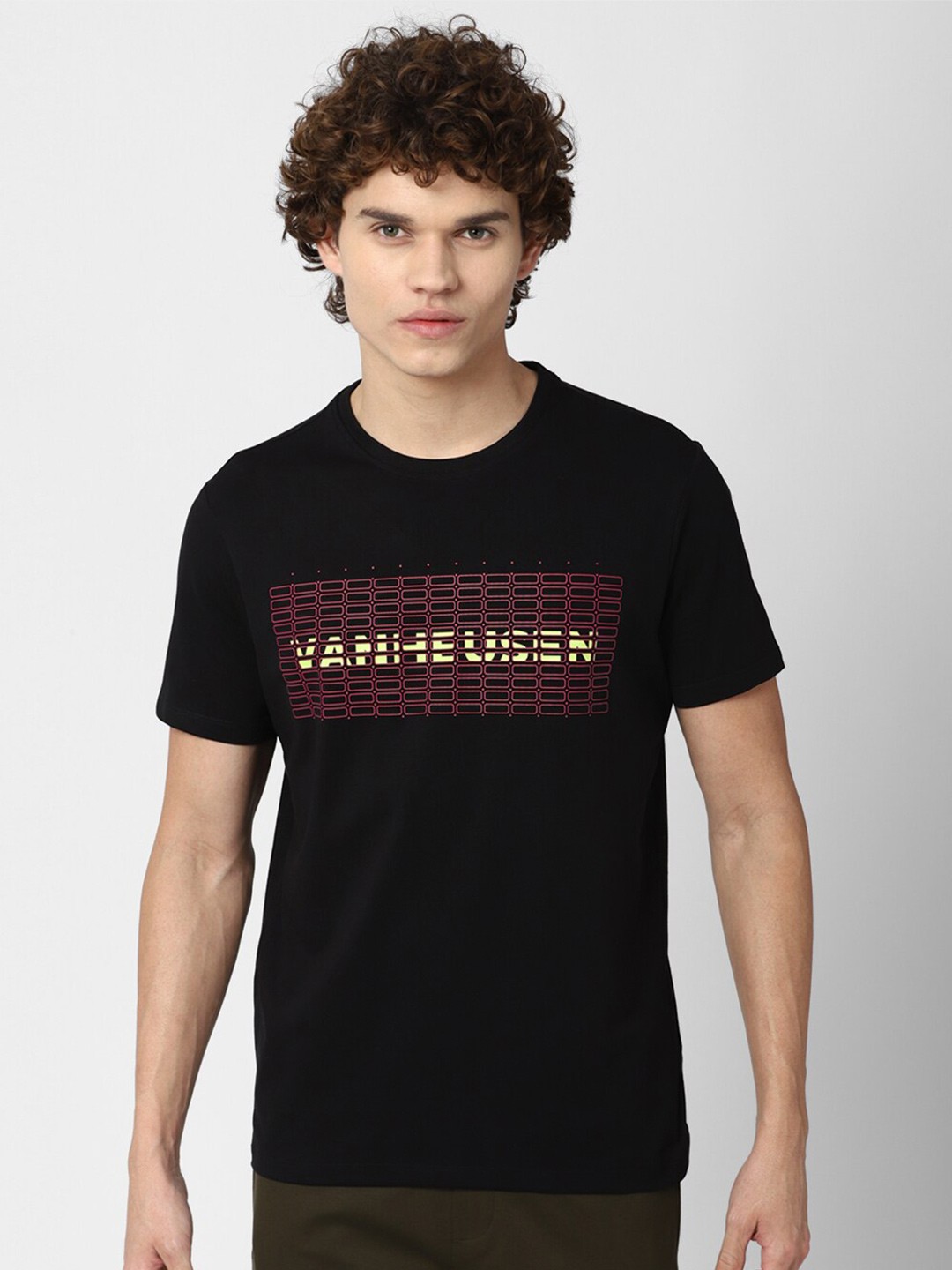 

Van Heusen Flex Men Black Typography Printed Slim Fit Training T-shirt