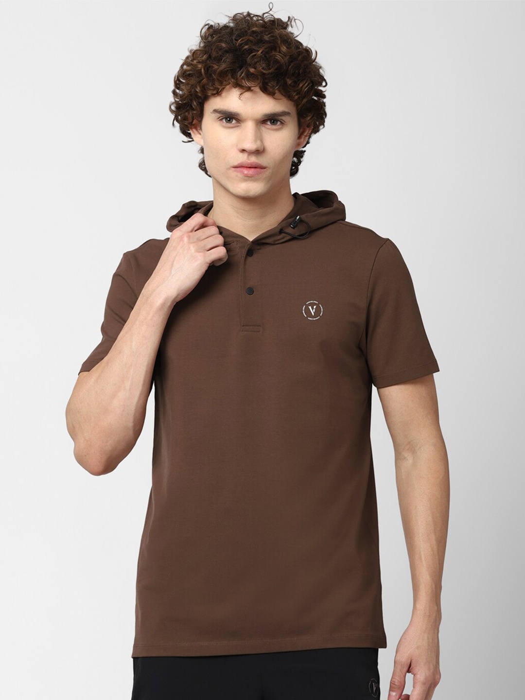 

Van Heusen Flex Men Polo Collar Applique Slim Fit Training T-shirt, Brown