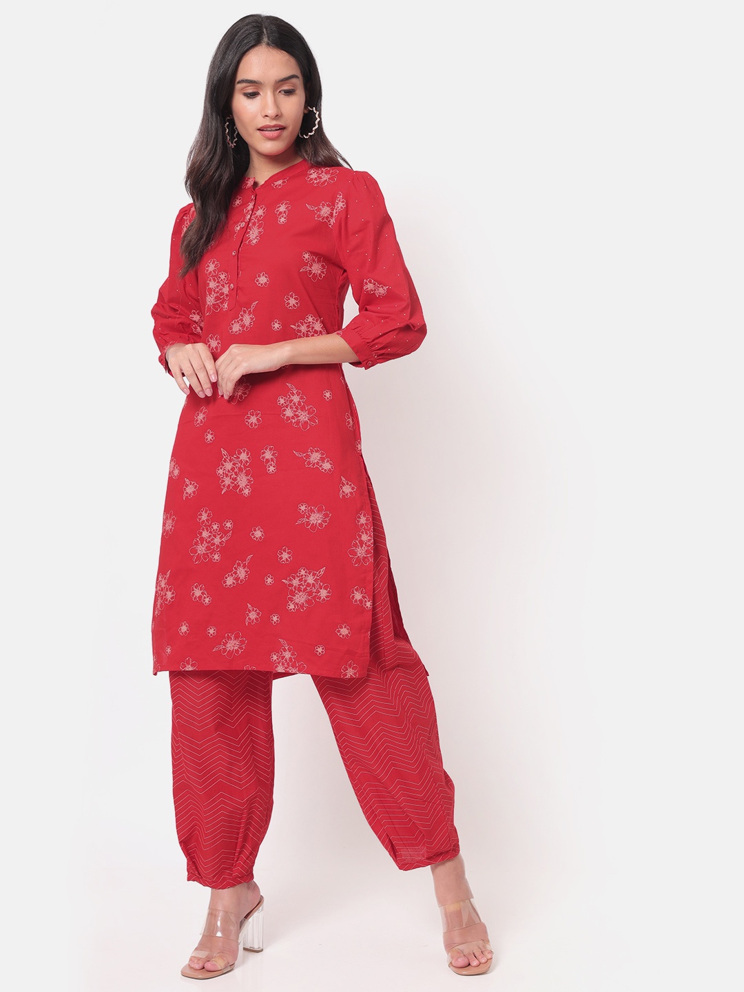 

Saaki Women Red Floral Printed Pure Cotton Kurti with Salwar