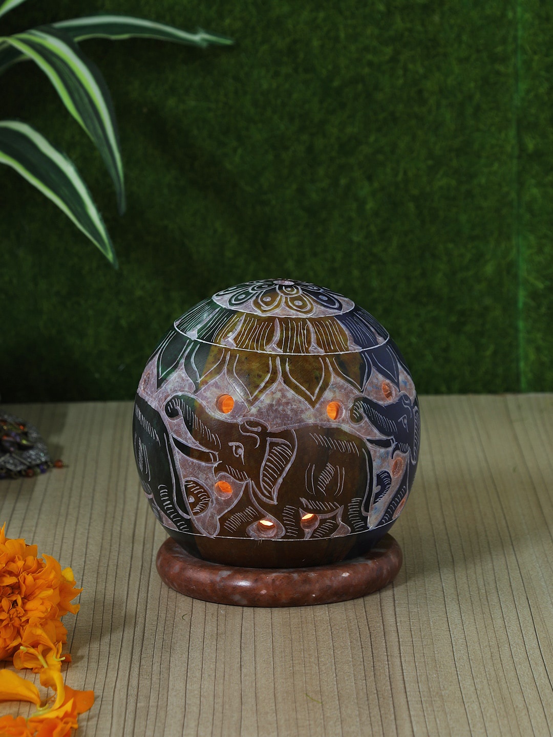 

Aapno Rajasthan Brown & White Hand Painted Candle Holders