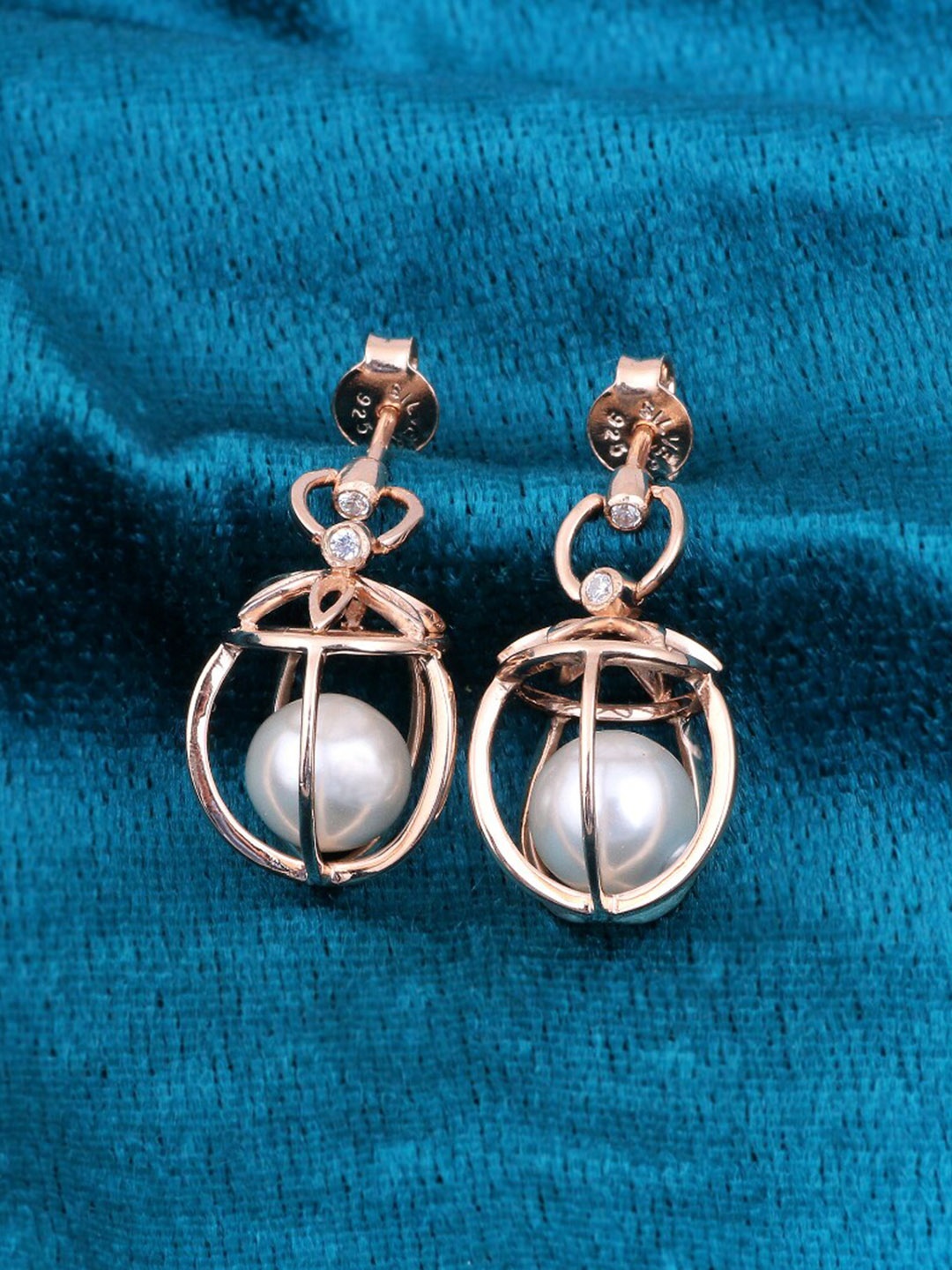 

Silgo Rose Gold Contemporary Drop Earrings