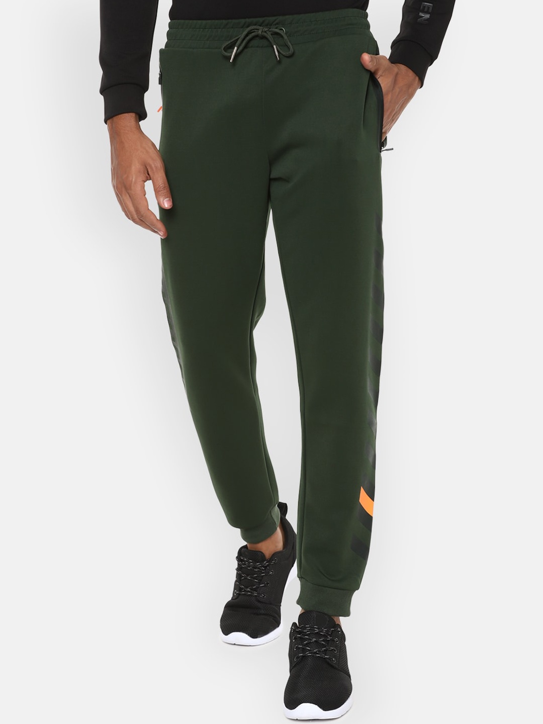 

Van Heusen Flex Men Green Solid Joggers