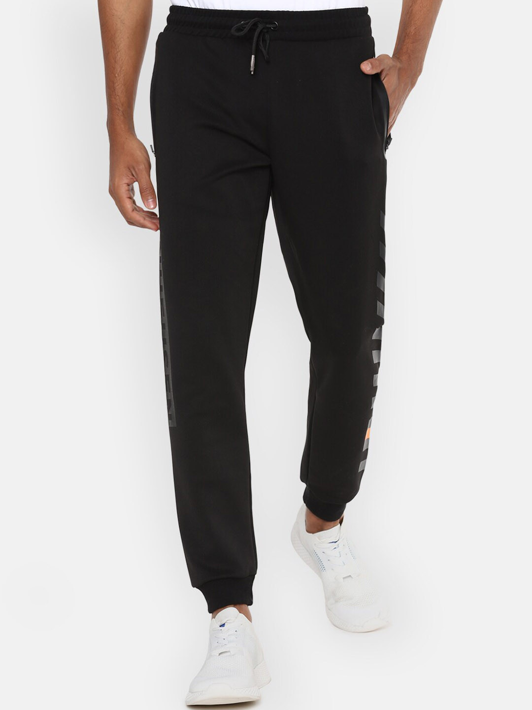 

Van Heusen Flex Men Solid Slim-Fit Joggers, Black
