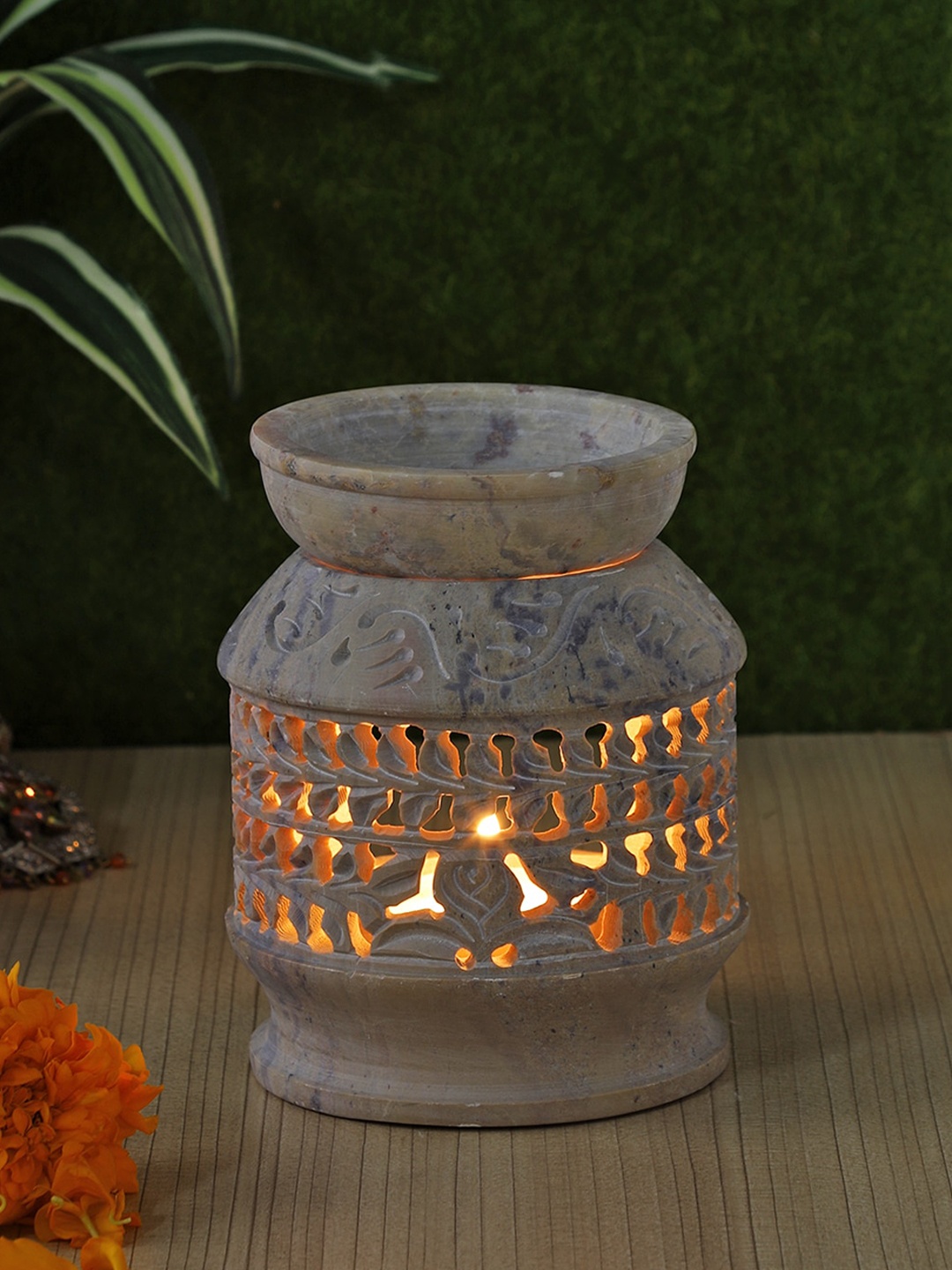 

Aapno Rajasthan Cream Coloured & Grey Stone Oil Diffuser