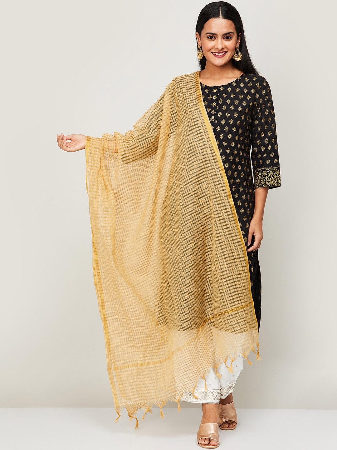 

Melange by Lifestyle Gold-Toned Checked Pure Chanderi Silk Dupatta