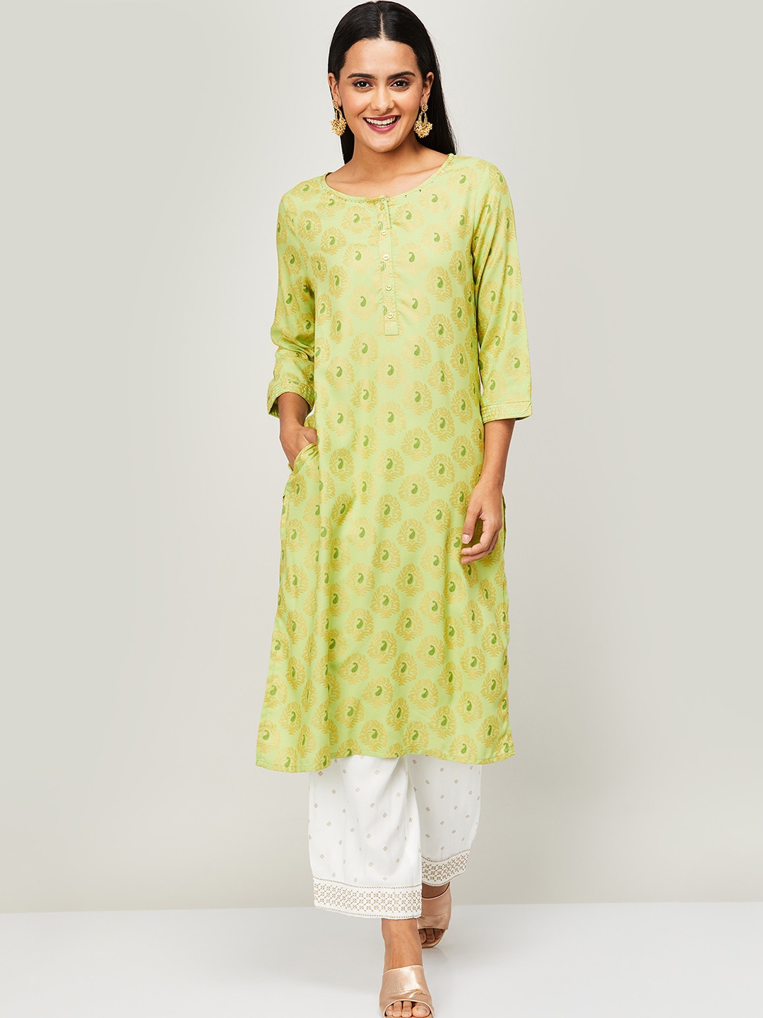 

Melange by Lifestyle Women Green Geometric Kurta