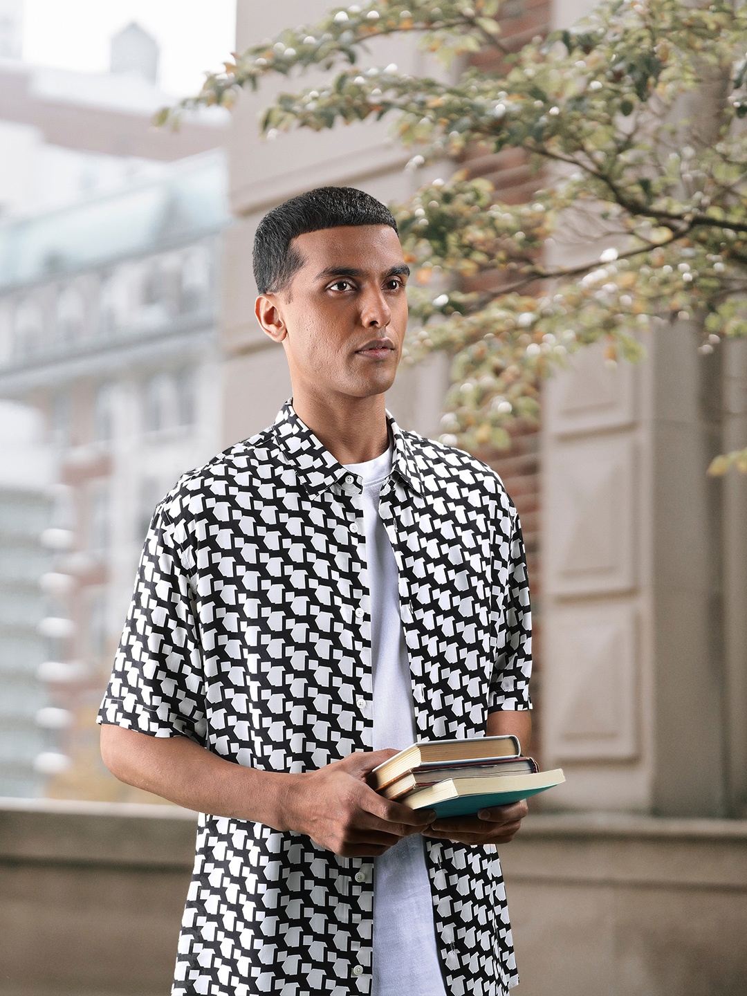 

MANGO MAN White & Black Geometric Printed Casual Shirt