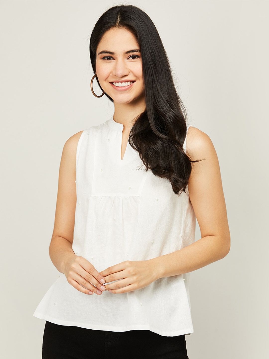 

Bossini Beige Mandarin Collar Top