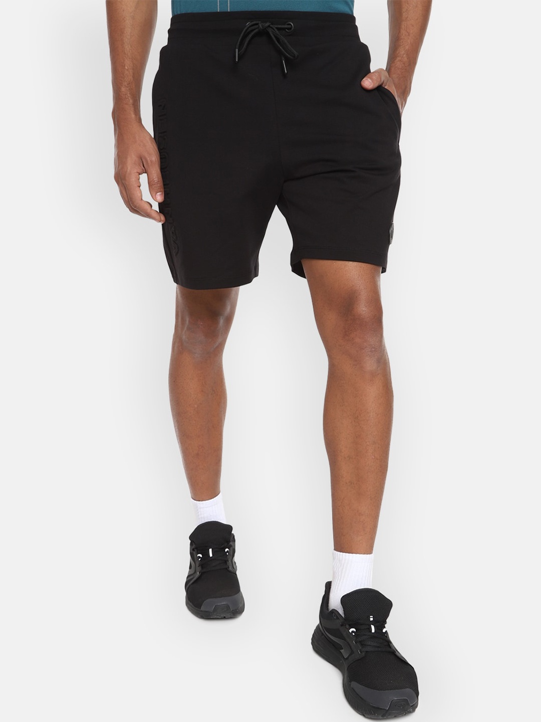 

Van Heusen Flex Men Solid Sports Shorts, Black