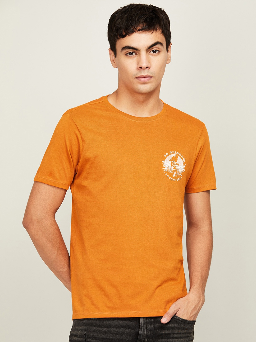 

Forca by Lifestyle Men Brown Typography Applique Slim Fit T-shirt