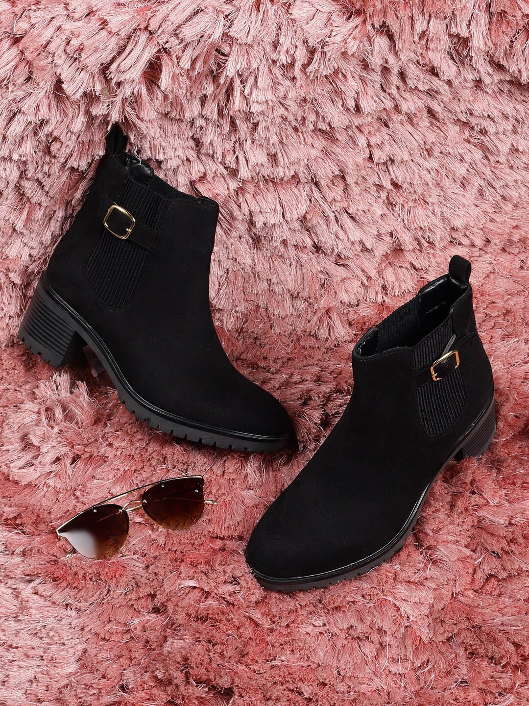 

Monrow Black PU Block with Buckles