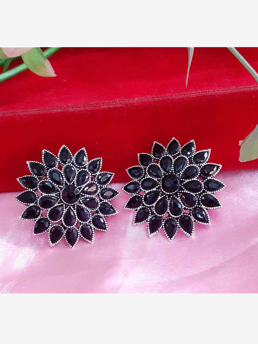 

RICH AND FAMOUS Black Contemporary Studs Earrings