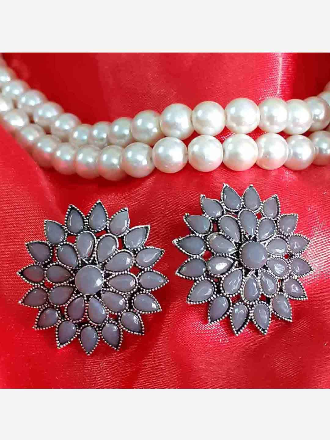 

RICH AND FAMOUS Grey Contemporary Studs Earrings