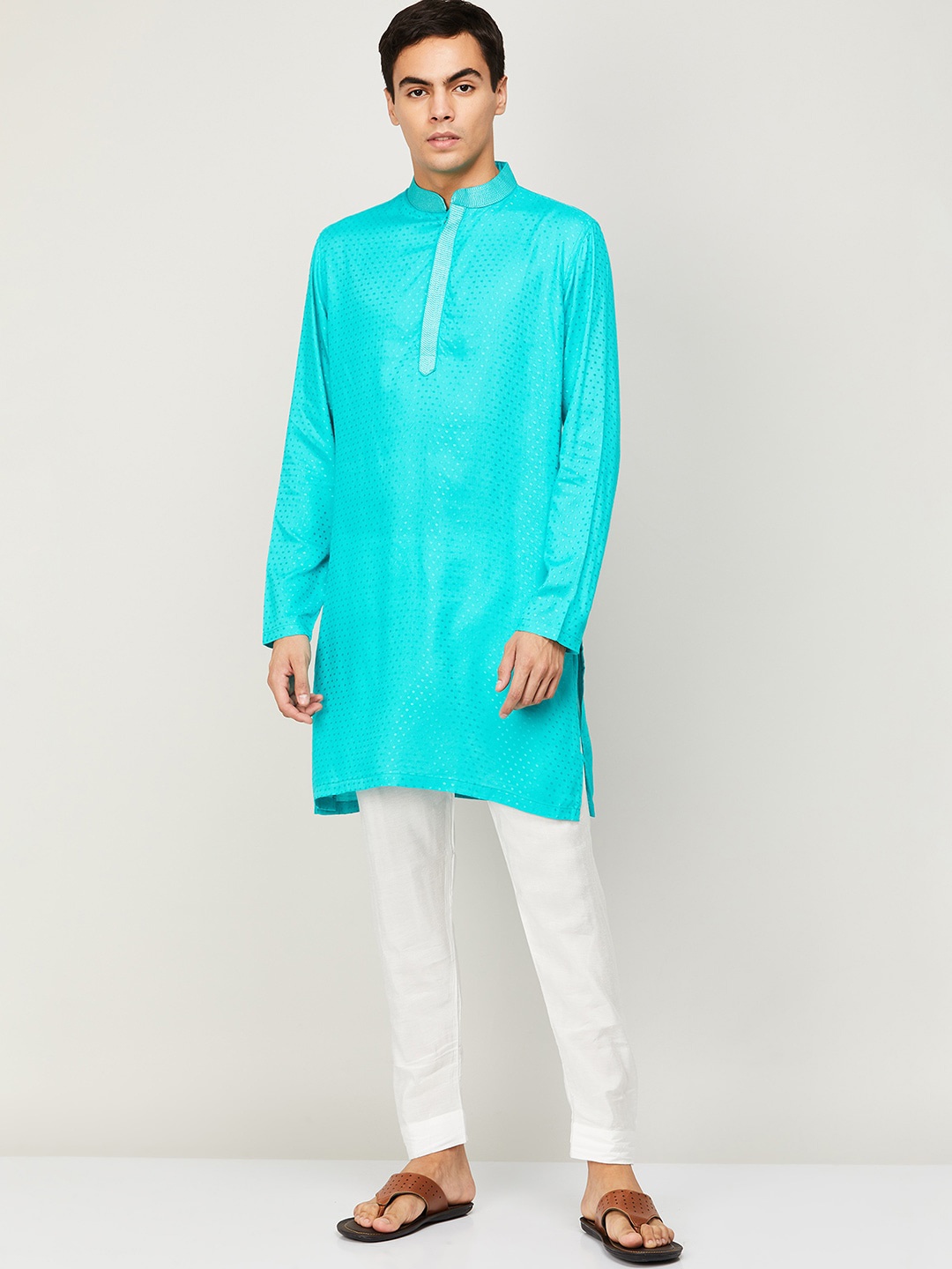 

Melange by Lifestyle Men Green Kurta with Pyjamas