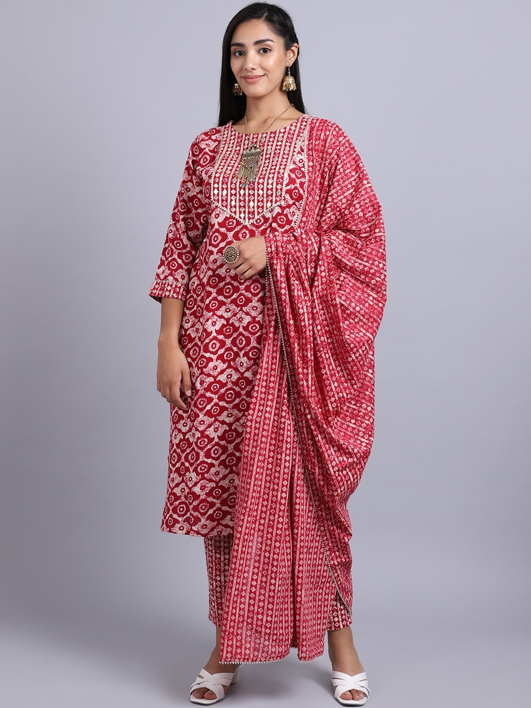

ANAISA Women Red Printed Panelled Gotta Patti Kurti with Trousers & With Dupatta