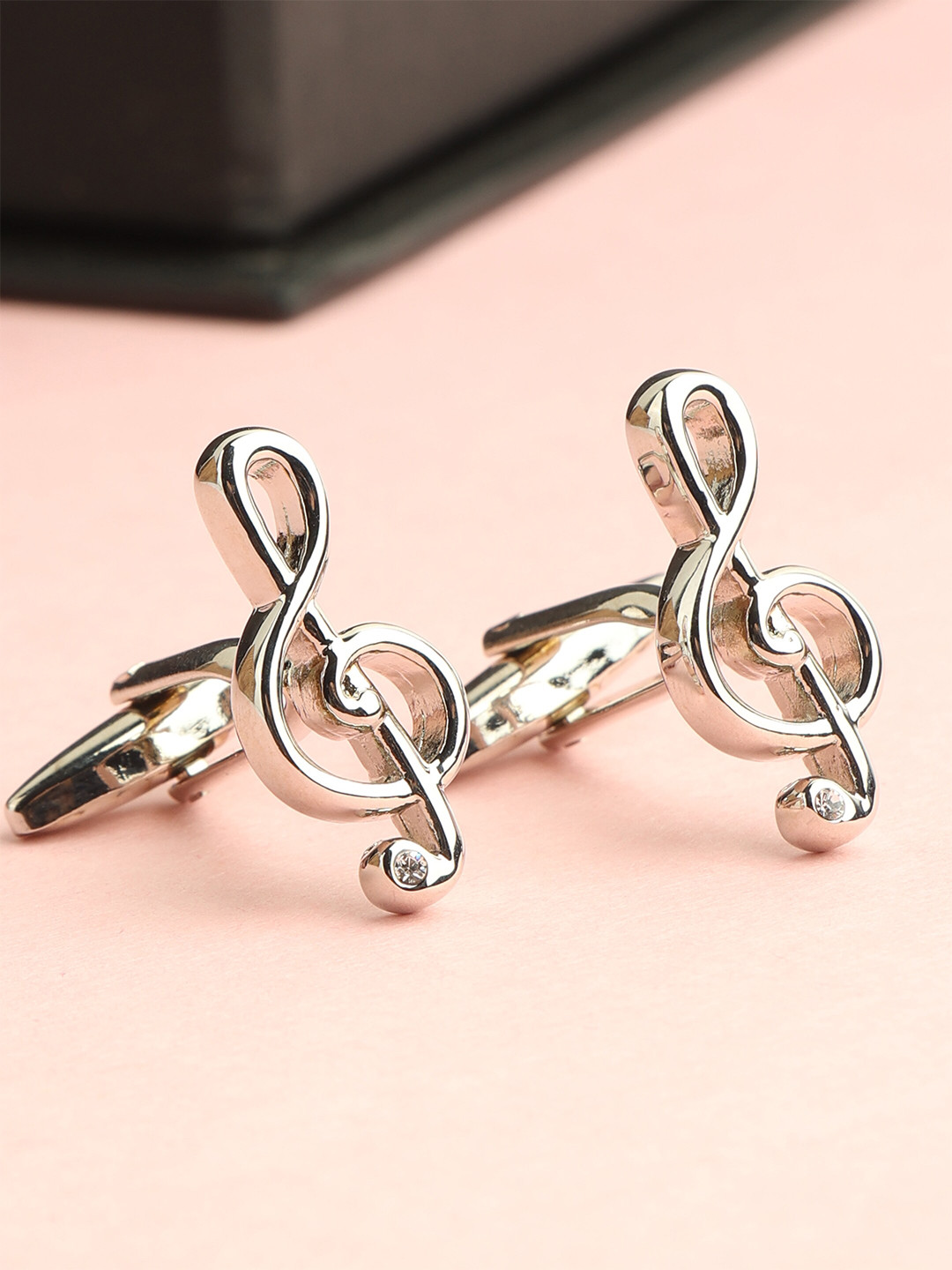 

Alvaro Castagnino Silver-Toned Quirky Cufflink