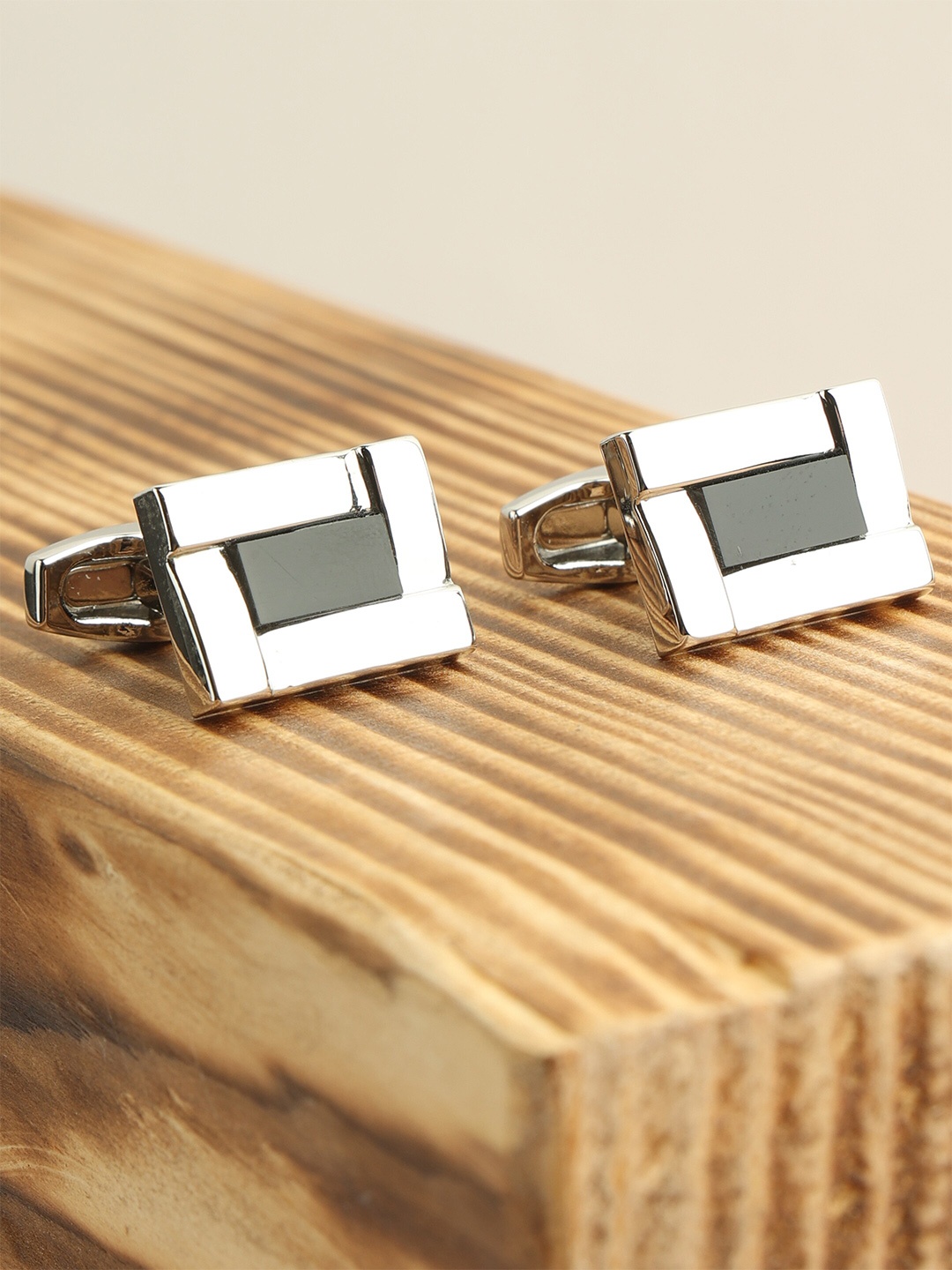 

Alvaro Castagnino Silver-Toned & Grey Rectangle Cufflink