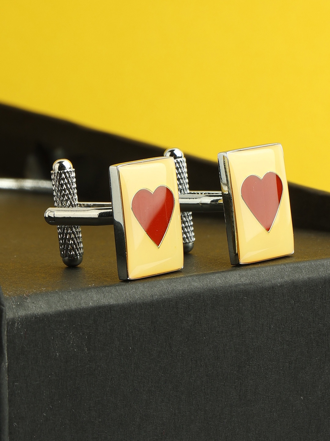 

Alvaro Castagnino Red & Silver-Toned Quirky Cufflink