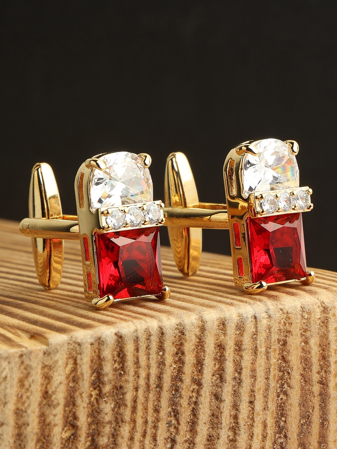 

Alvaro Castagnino Red & White Studded Cufflink