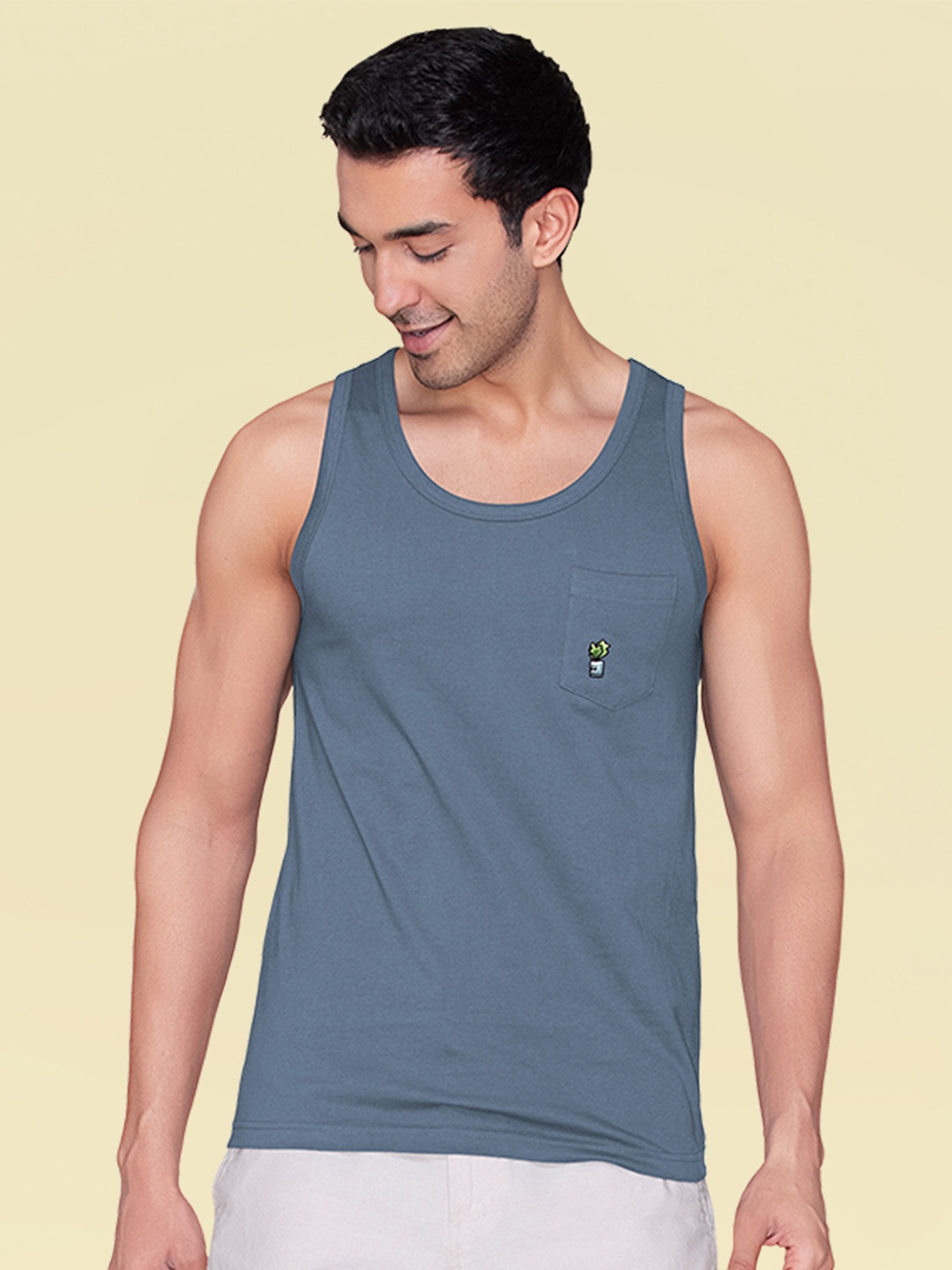 

XYXX Men Blue High Moisture Absorbing Workout Vest with Anti-bacterial Silver Finish