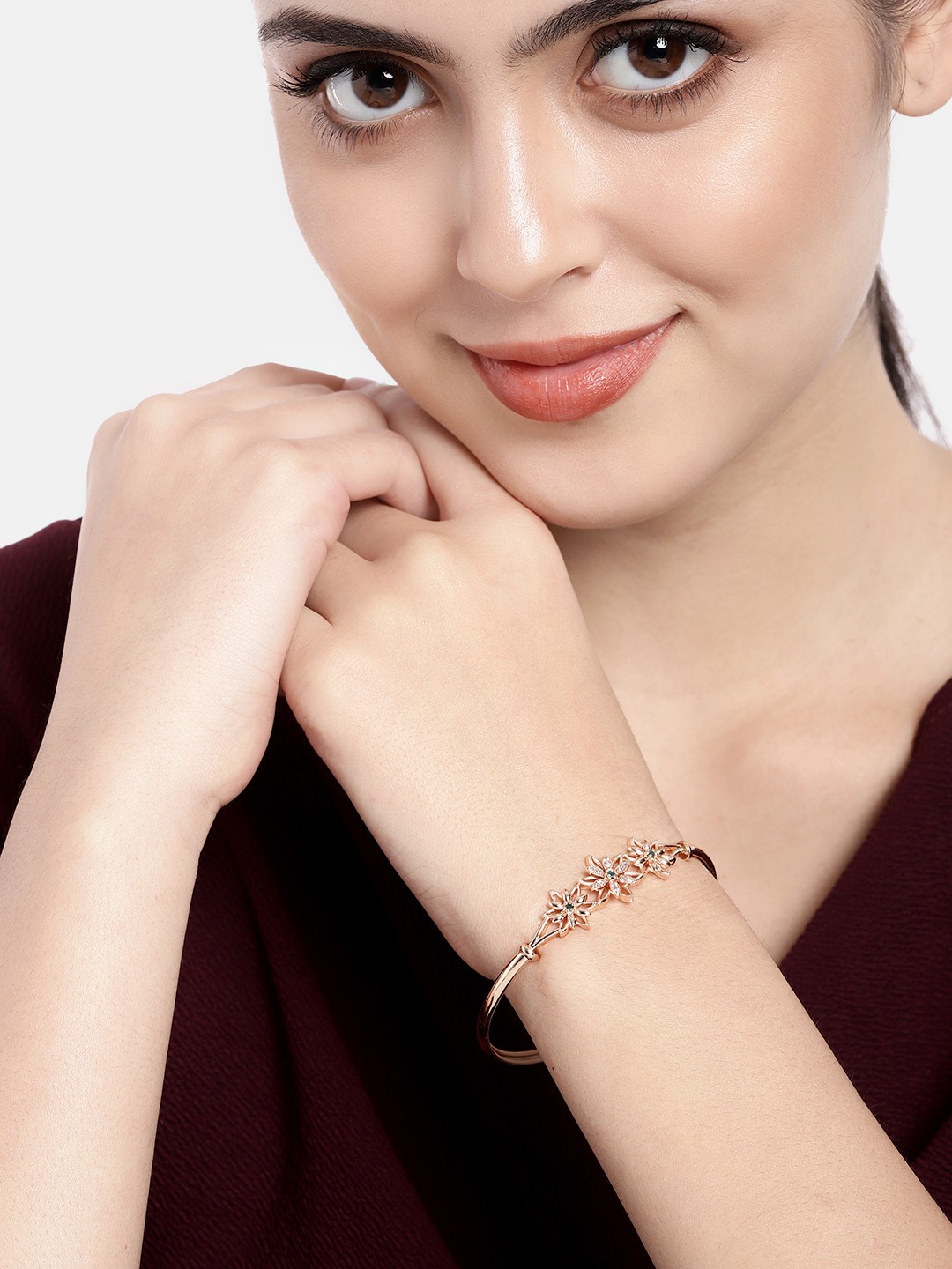 

I Jewels Women Green & Rose Gold-Plated Wraparound Bracelet