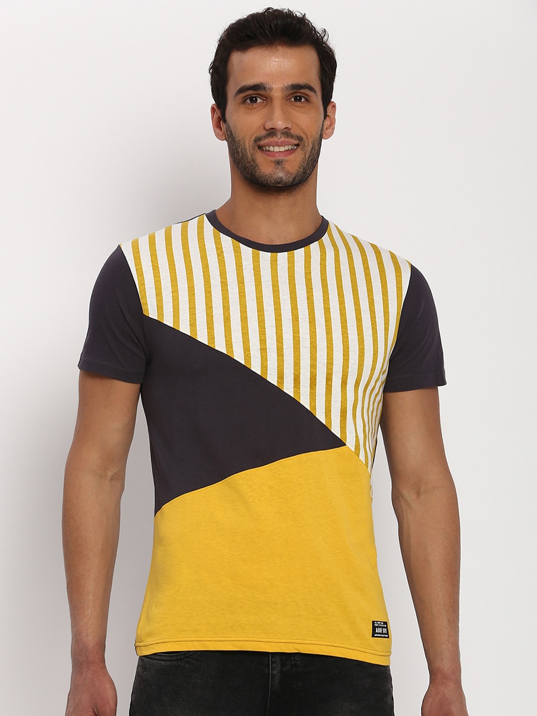 

abof Men Multicoloured Striped T-shirt, Multi