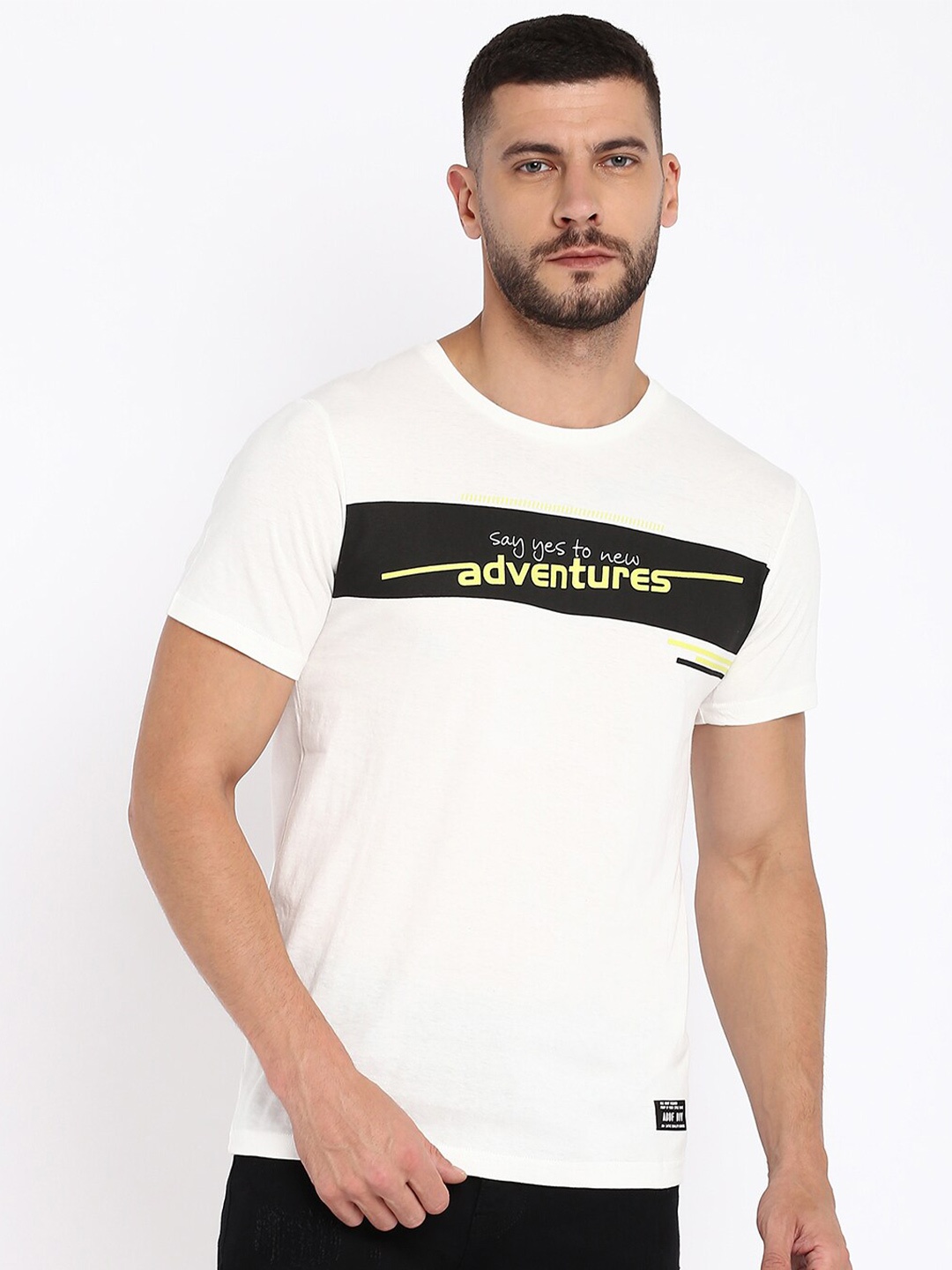 

abof Men White Applique T-shirt