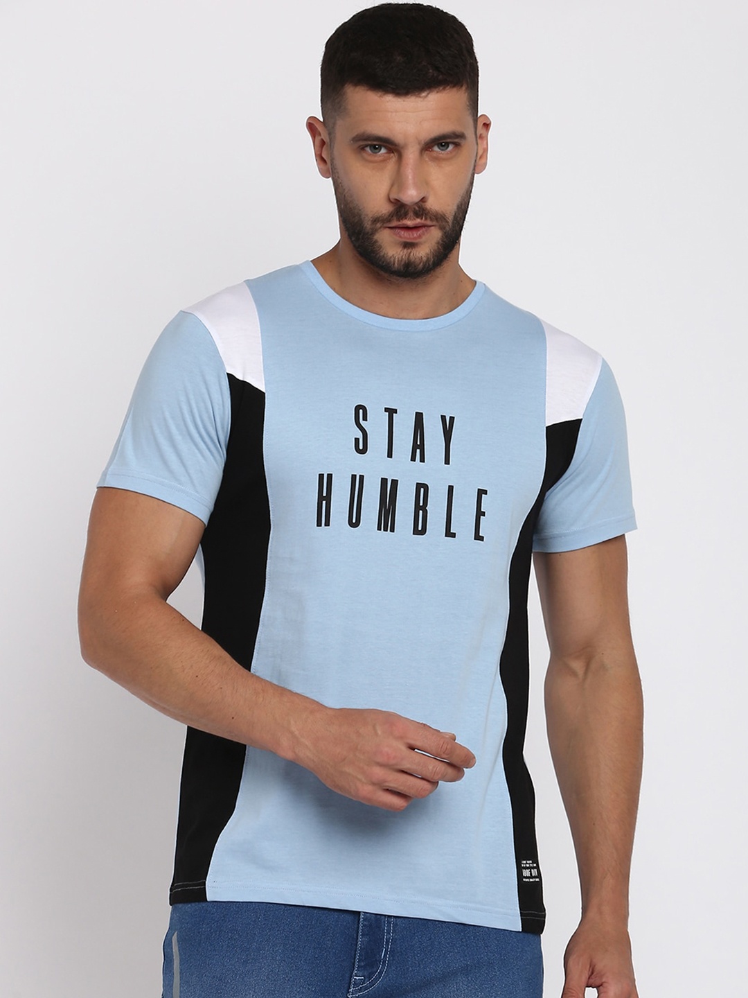 

abof Men Blue Typography Colourblocked Raw Edge T-shirt