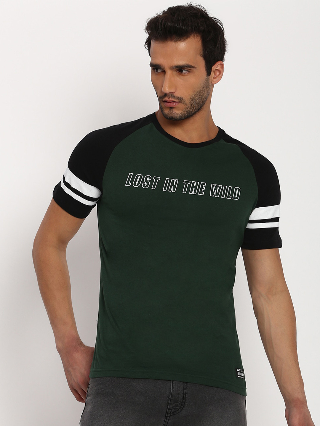 

abof Men Green Typography Monochrome Slim Fit T-shirt