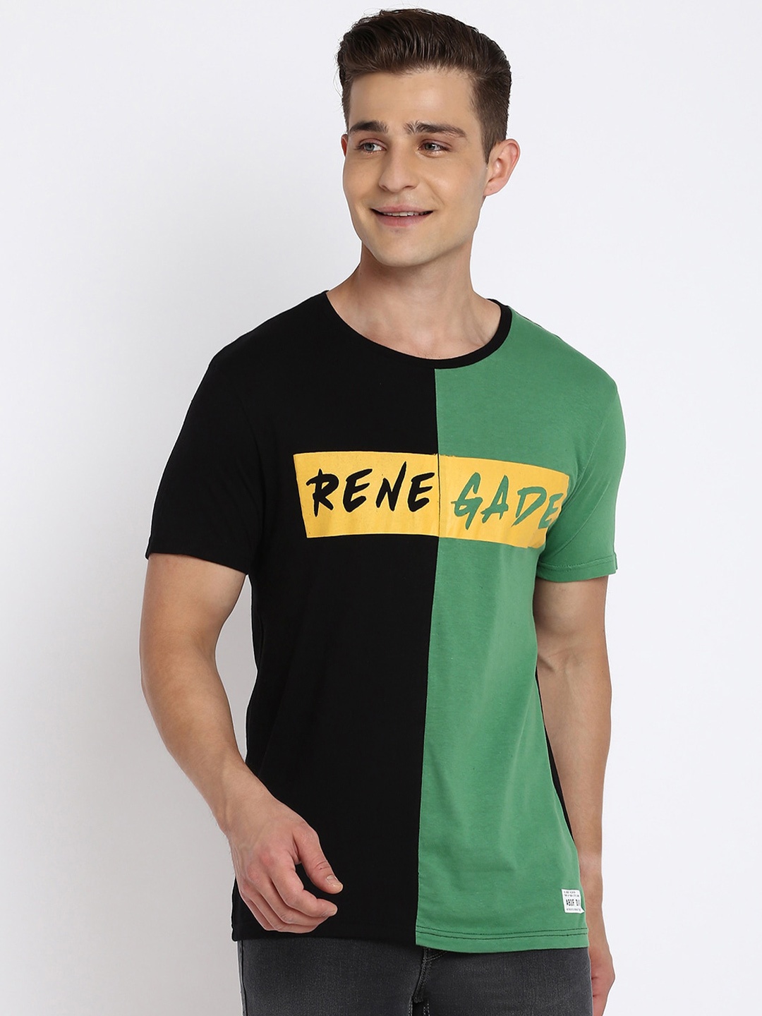 

abof Men Green Typography Colourblocked Applique T-shirt