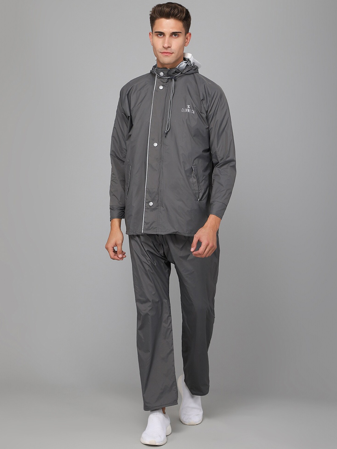 

THE CLOWNFISH Men Grey Solid Double Layer Waterproof Rain Suit