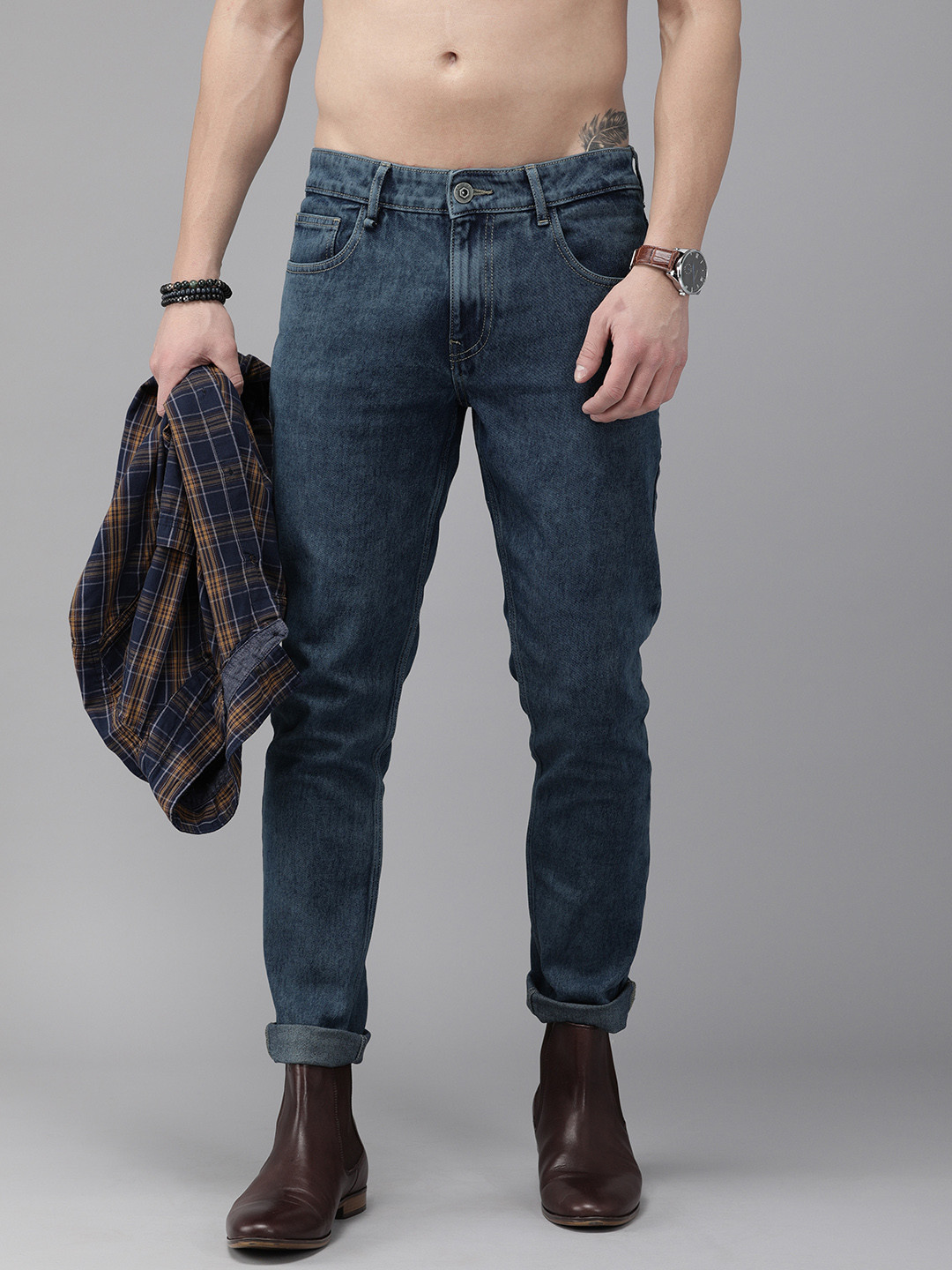 

Roadster Men Blue Slim Fit Heavy Fade Stretchable Jeans