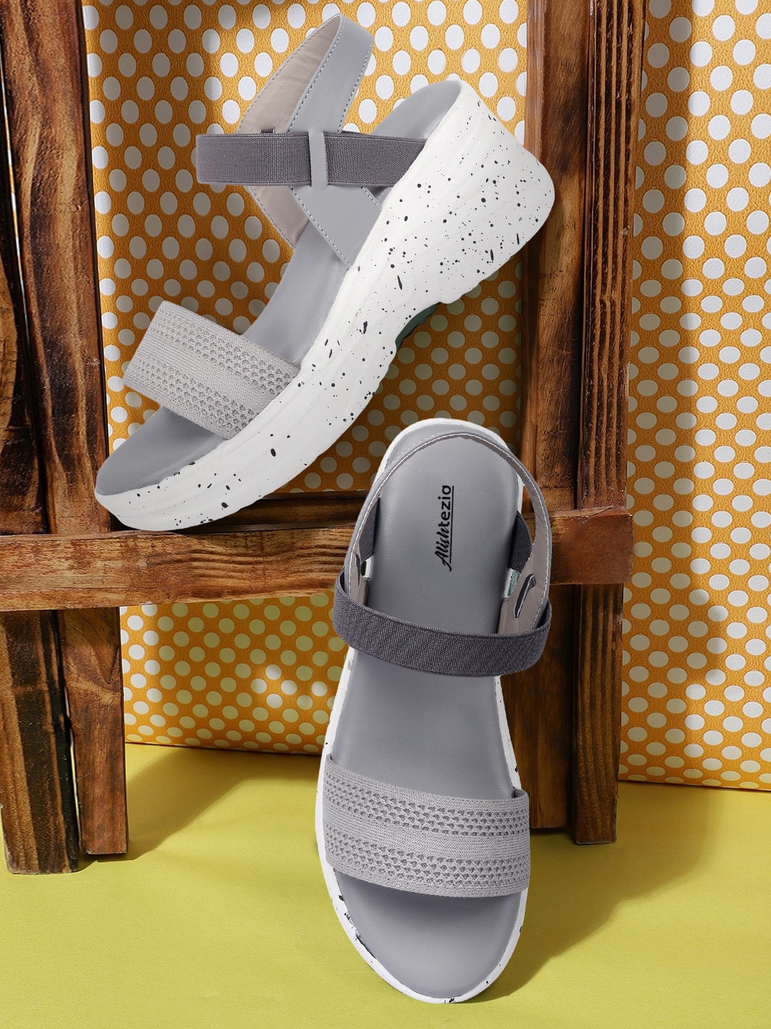 

Alishtezia Grey PU Block Sandals