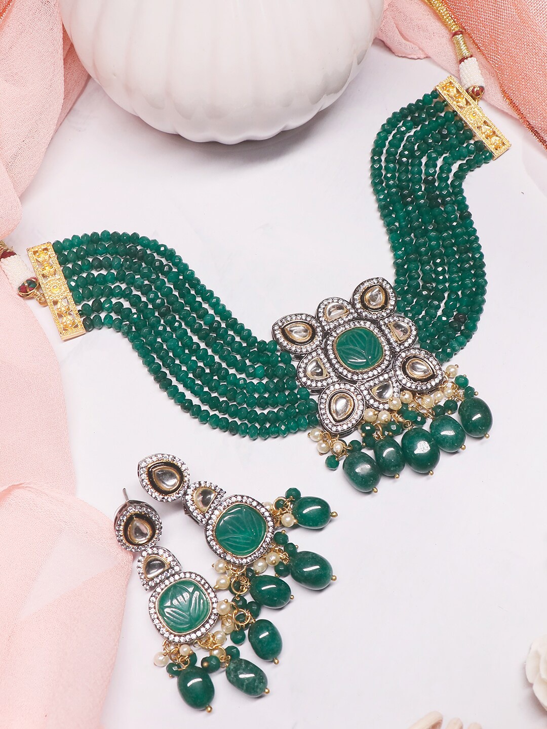 

Ishhaara Brass-Plated Green Stoned Studded & Beaded Enamelled Jewellery Set