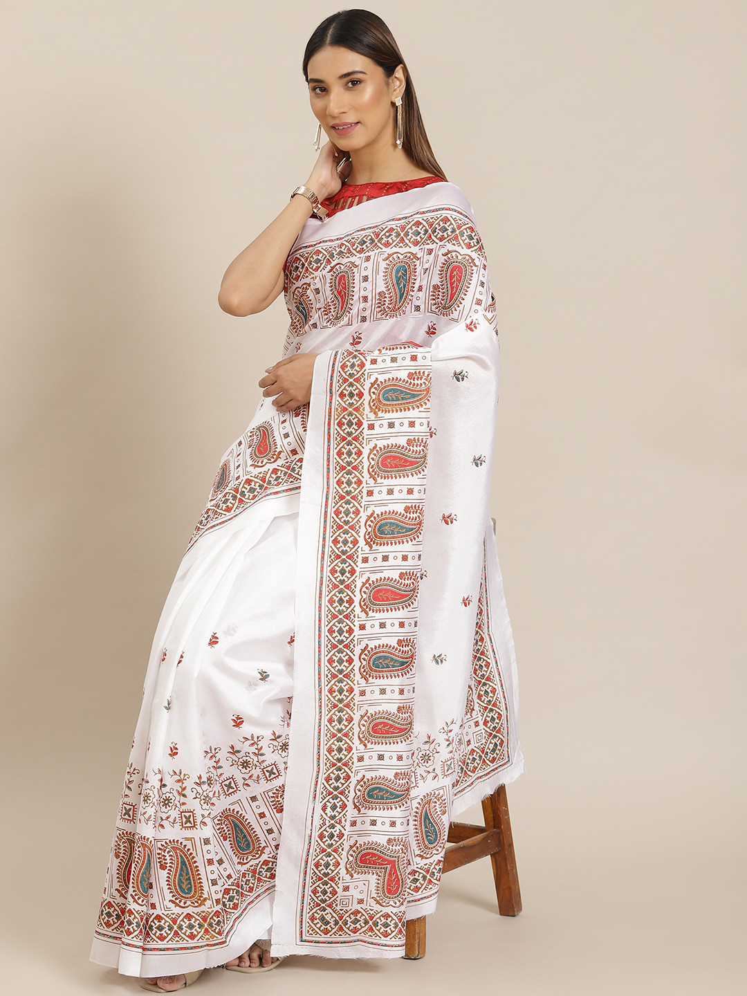 

Mitera White Kalamkari Print Saree