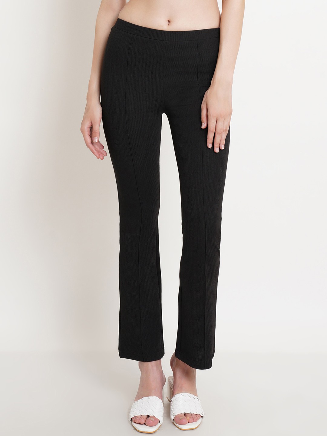 

Popwings Women Black Relaxed Easy Wash Trousers