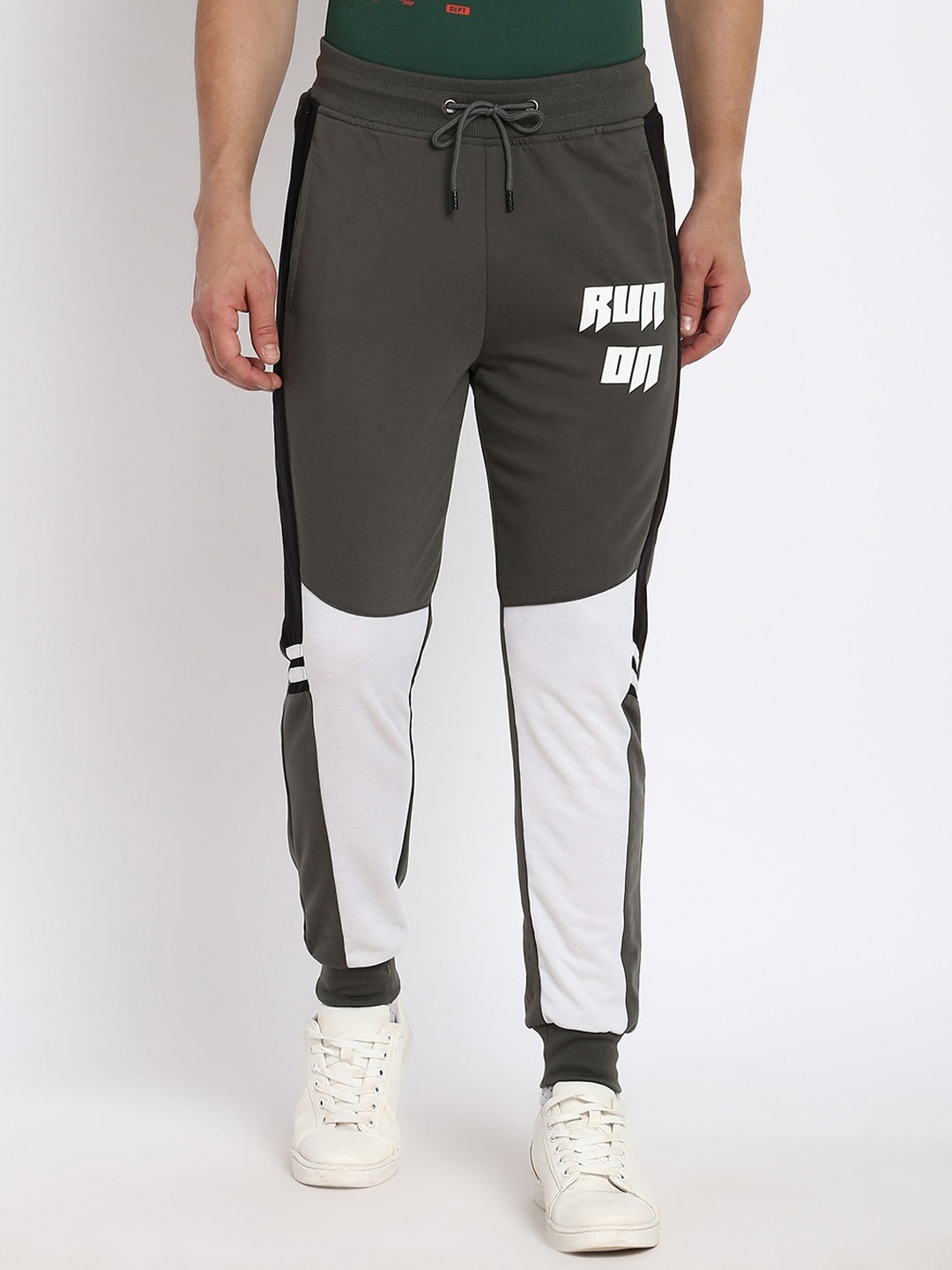 

abof Men Grey Joggers Trousers