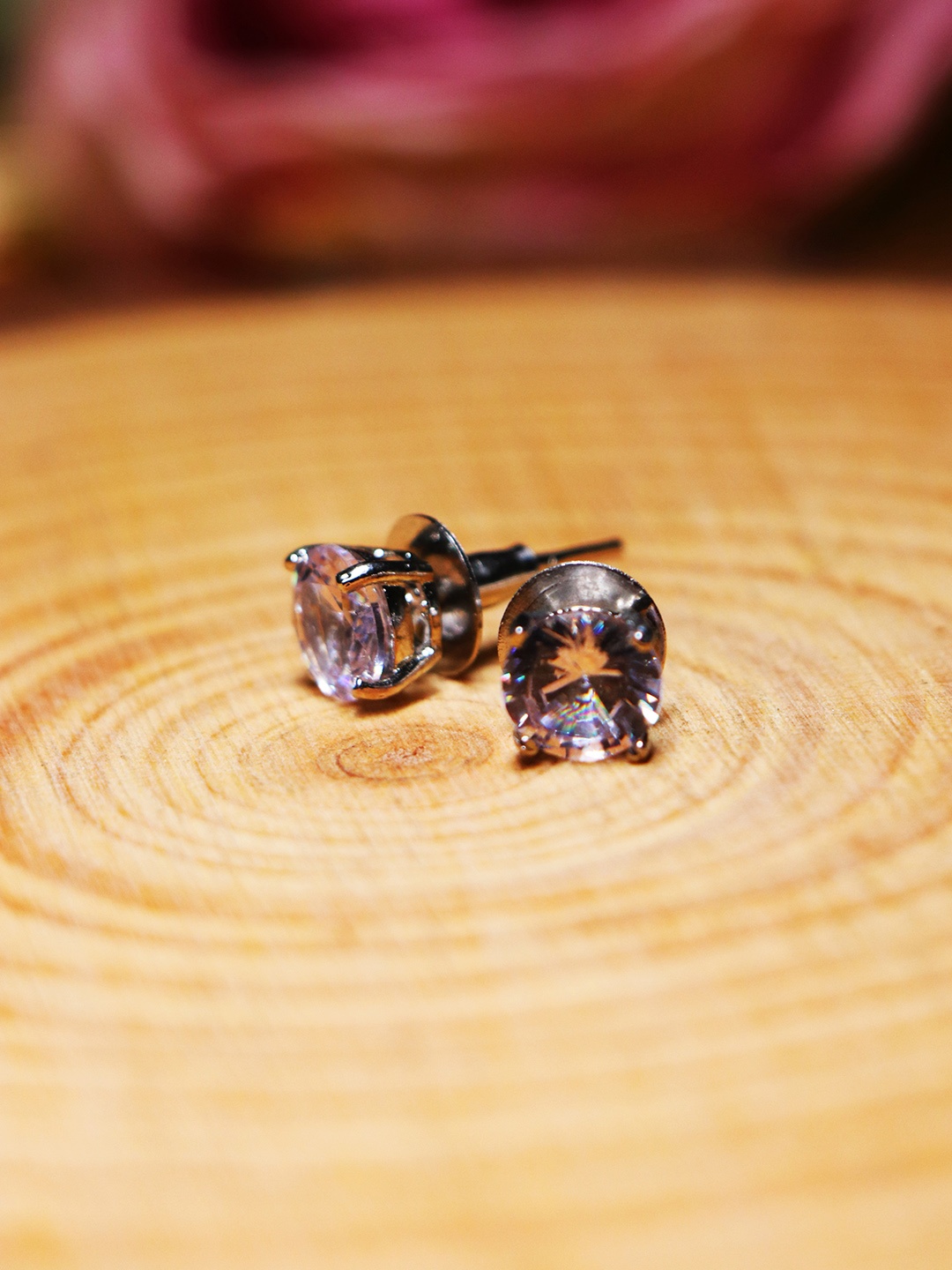 

Ishhaara Silver-Toned Square Studs Earrings